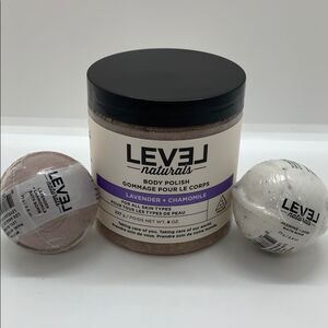 NWT Level Naturals Body Scrub & Bath Bomb Bundle